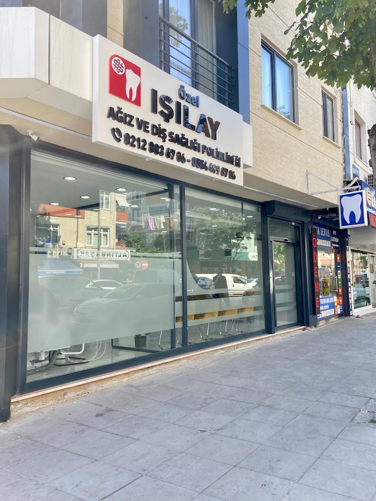Modern steril diş kliniği iç mekanı
